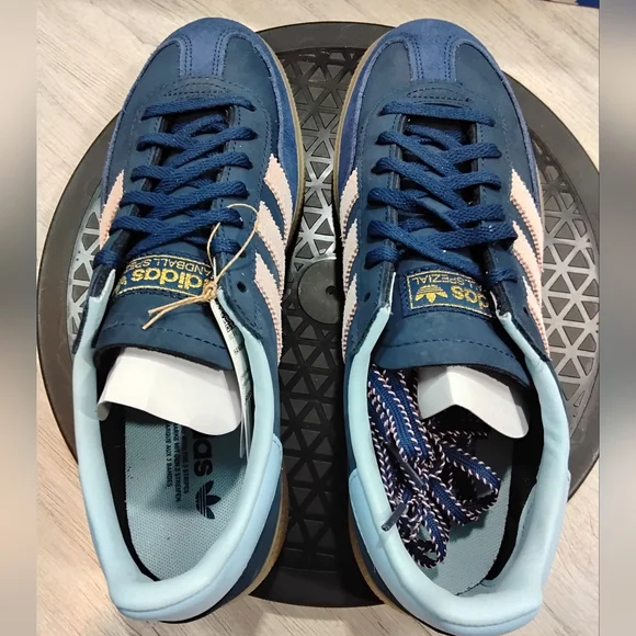 NEW Adidas Womens Handball Spezial Navy Blue Pink Stripes Baby Blue Shoes SZ 9 - Picture 5 of 14